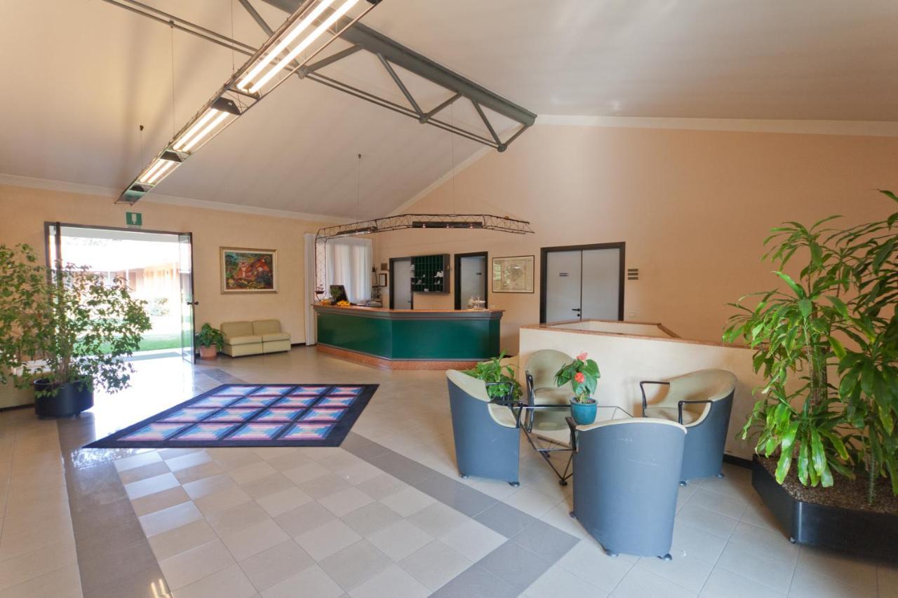 Hotel Campana Реджо-нель-Емілія Екстер'єр фото